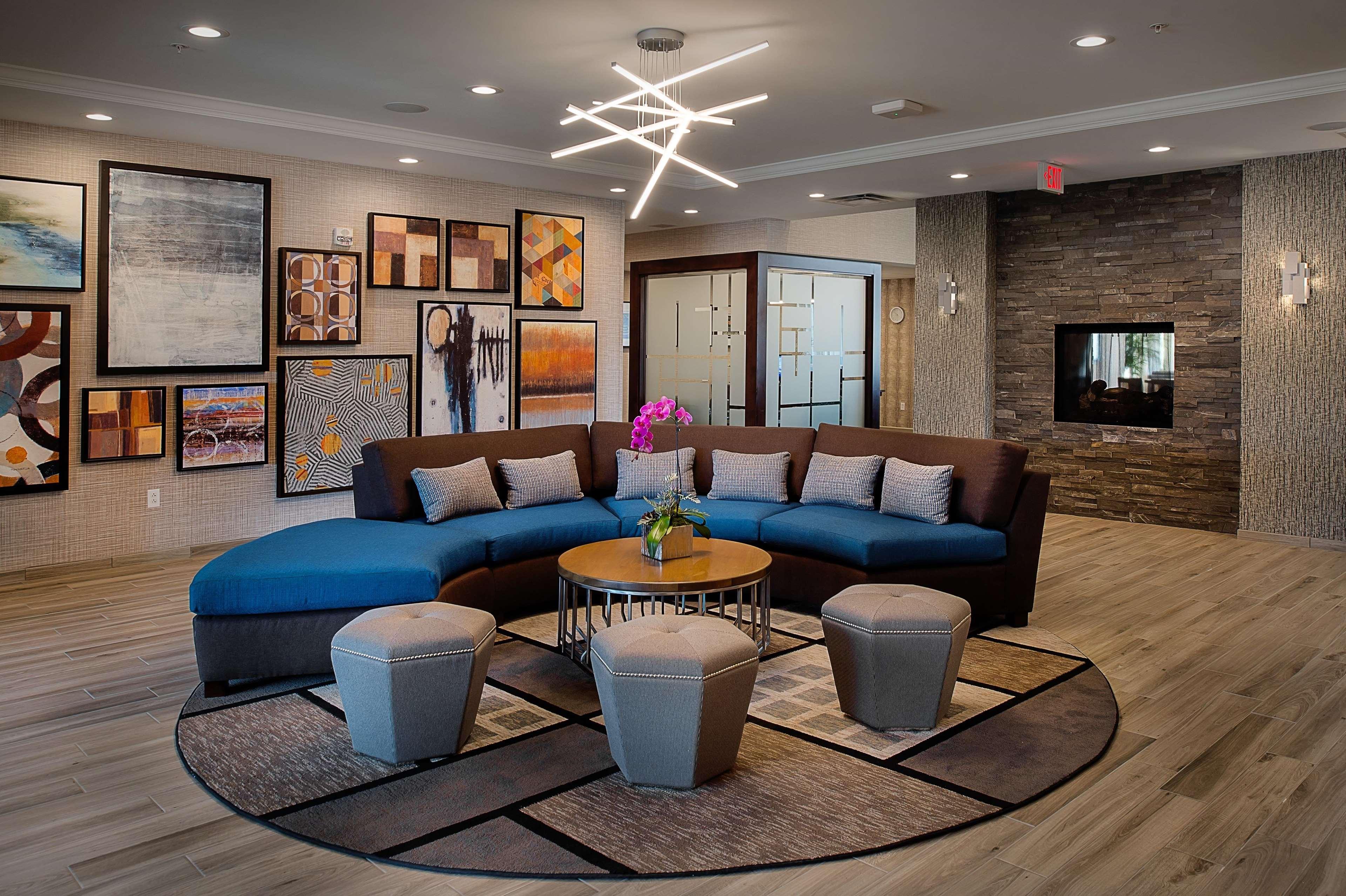 Hotel Homewood By Hilton St. Louis Westport