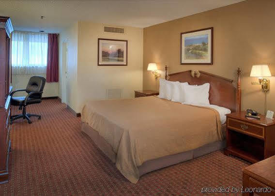 Hotel Homewood By Hilton St. Louis Westport 3*